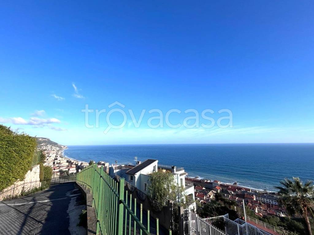 appartamento in vendita a Pietra Ligure