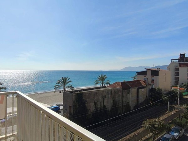 appartamento in vendita a Pietra Ligure