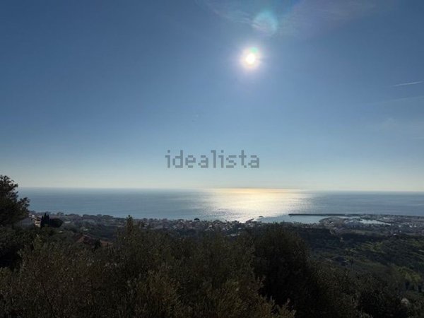 casa indipendente in vendita a Pietra Ligure