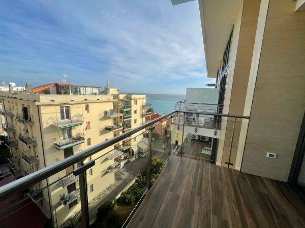 appartamento in vendita a Pietra Ligure
