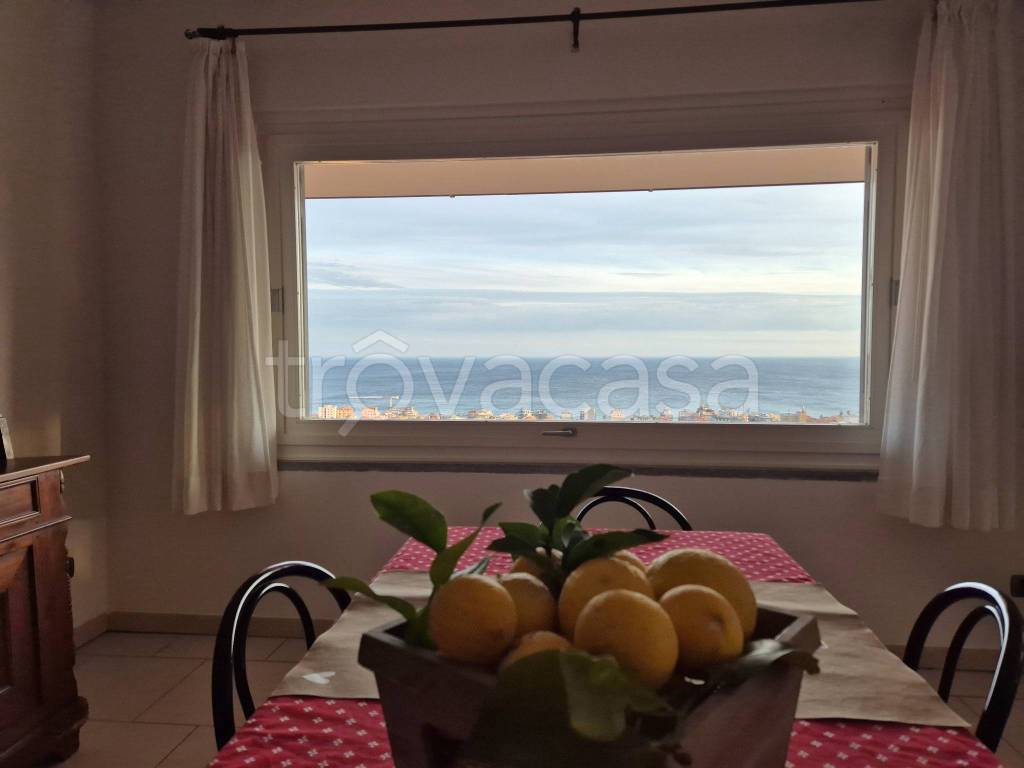 appartamento in vendita a Pietra Ligure