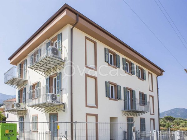 appartamento in vendita a Pietra Ligure in zona Santa Corona