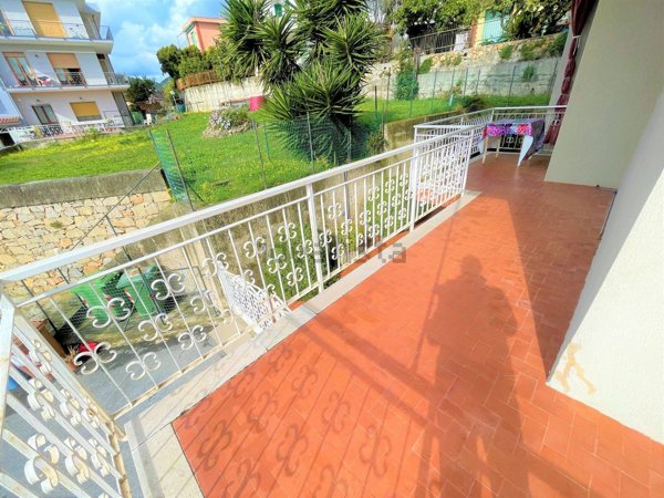 appartamento in vendita a Pietra Ligure in zona Santa Corona