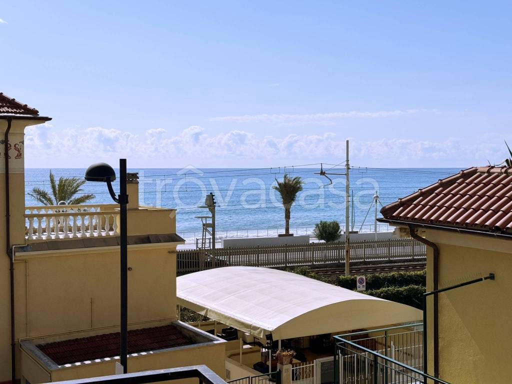 appartamento in vendita a Pietra Ligure