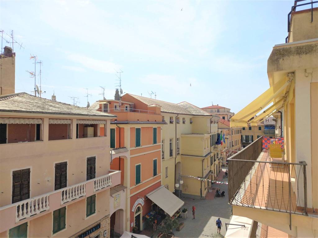 casa indipendente in vendita a Pietra Ligure