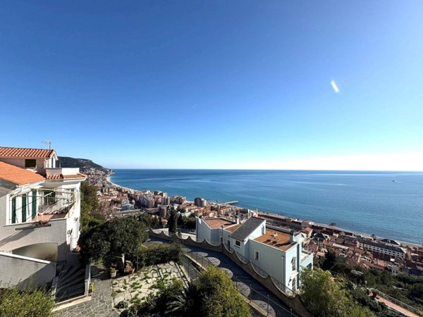 appartamento in vendita a Pietra Ligure