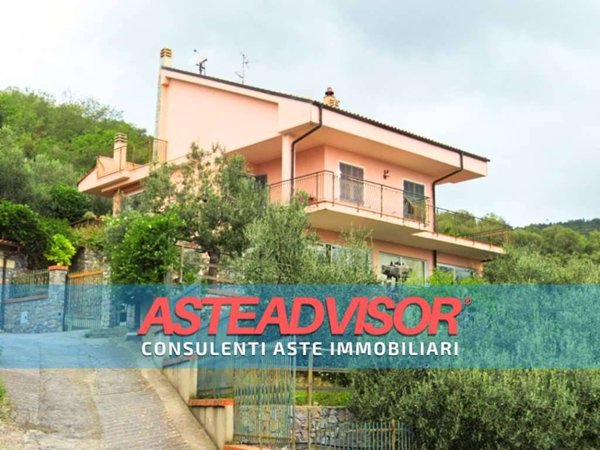 casa indipendente in vendita a Pietra Ligure