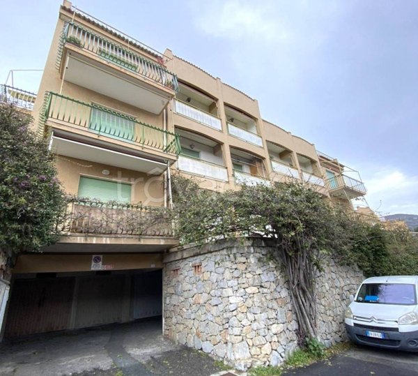 appartamento in vendita a Pietra Ligure