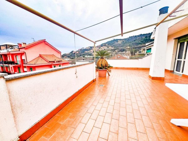 appartamento in vendita a Pietra Ligure in zona Ranzi