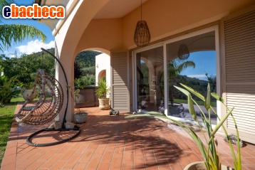 casa indipendente in vendita a Pietra Ligure in zona Ranzi