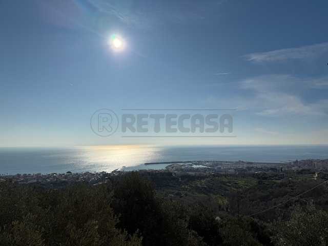 casa indipendente in vendita a Pietra Ligure