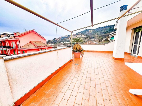 appartamento in vendita a Pietra Ligure