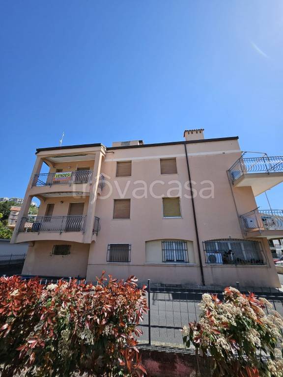 appartamento in vendita a Pietra Ligure