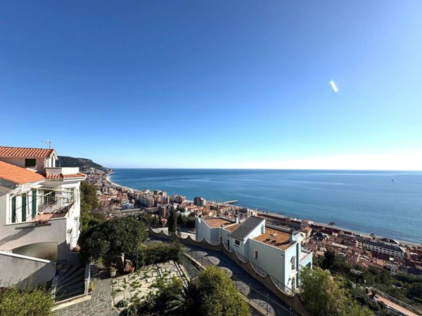 appartamento in vendita a Pietra Ligure