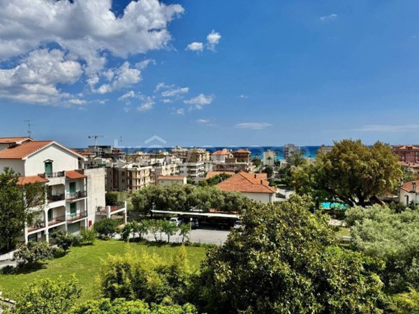 appartamento in vendita a Pietra Ligure