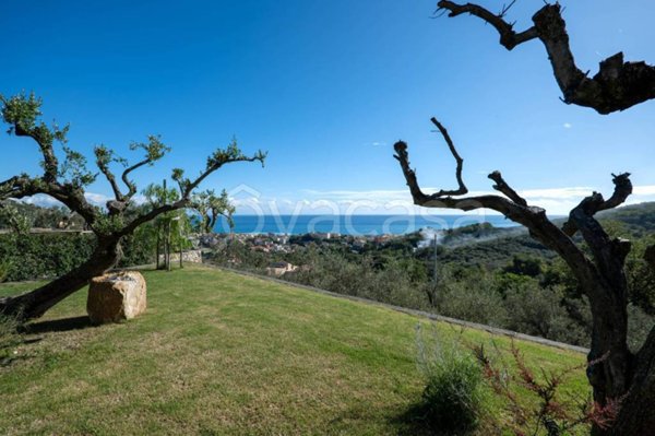 casa indipendente in vendita a Pietra Ligure in zona Ranzi