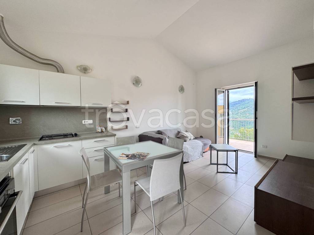 appartamento in vendita a Pietra Ligure