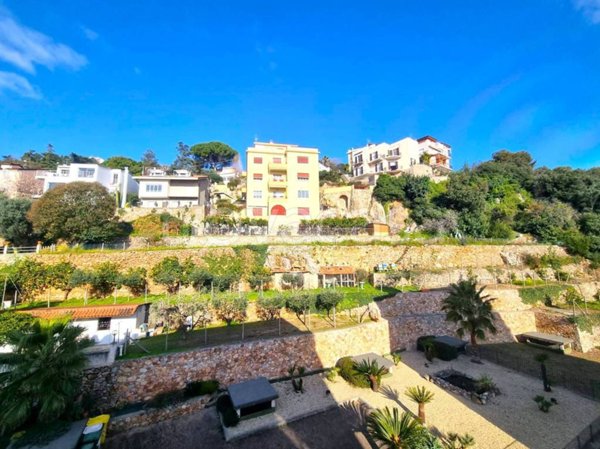 appartamento in vendita a Pietra Ligure