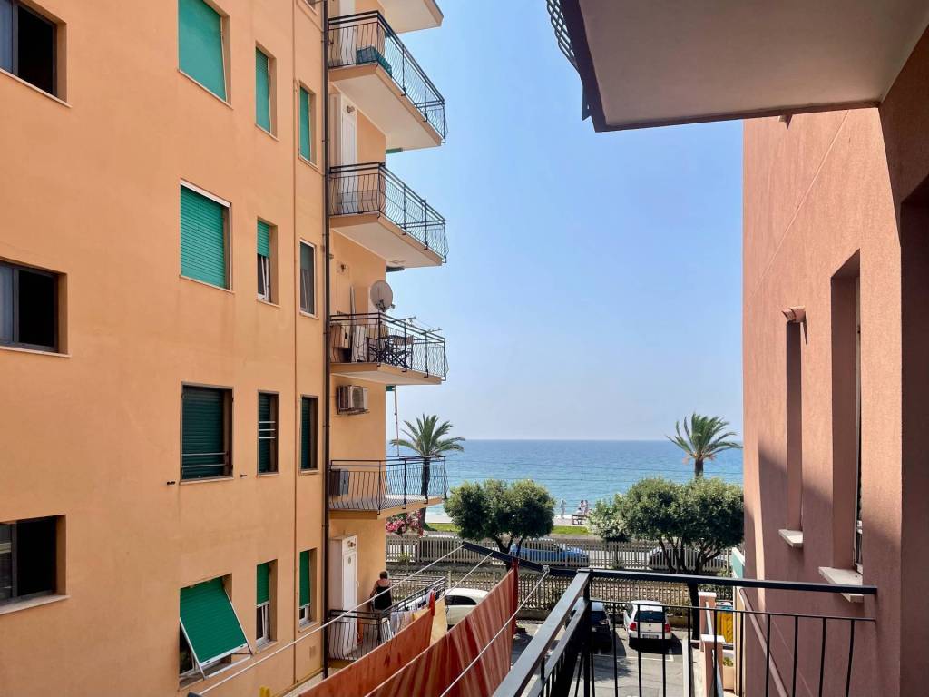 appartamento in vendita a Pietra Ligure