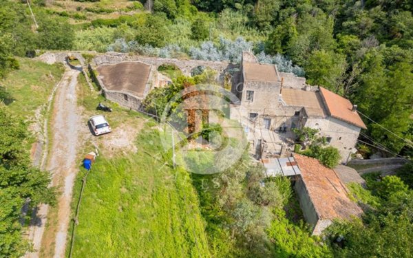 casa indipendente in vendita a Pietra Ligure in zona Ranzi