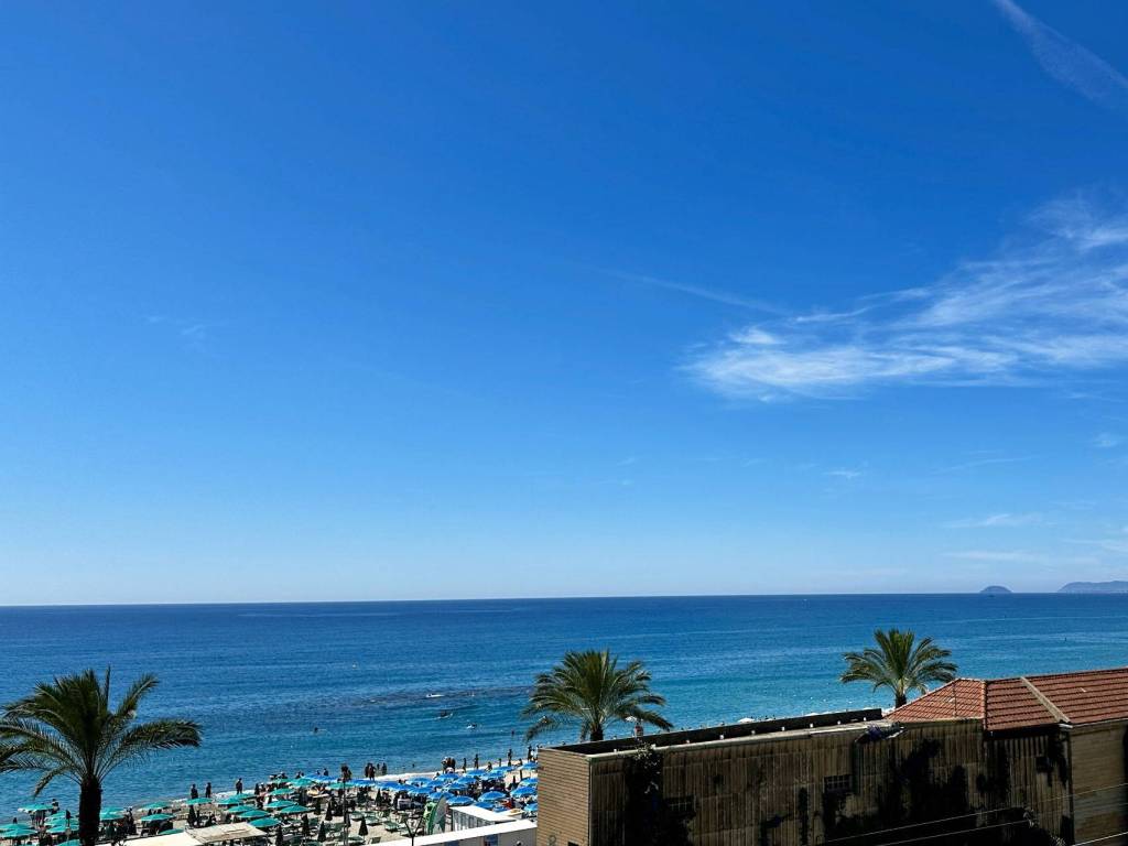 appartamento in vendita a Pietra Ligure