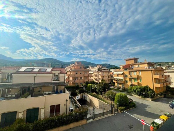 appartamento in vendita a Pietra Ligure