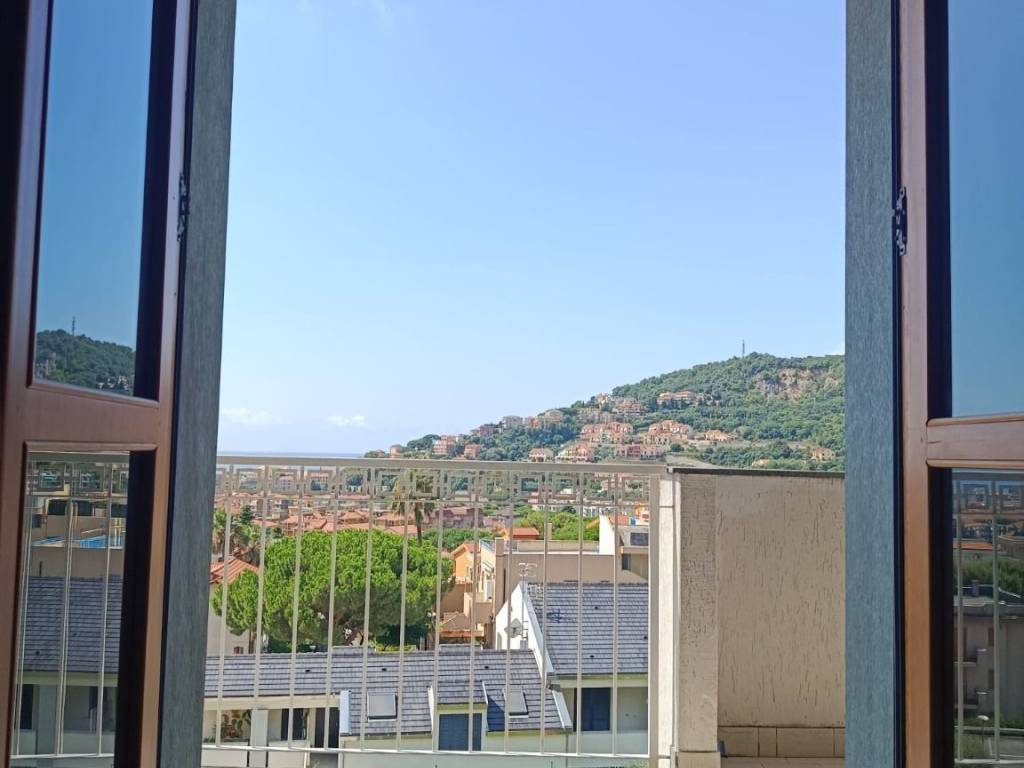 appartamento in vendita a Pietra Ligure