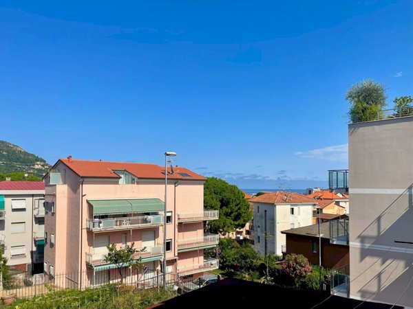 appartamento in vendita a Pietra Ligure