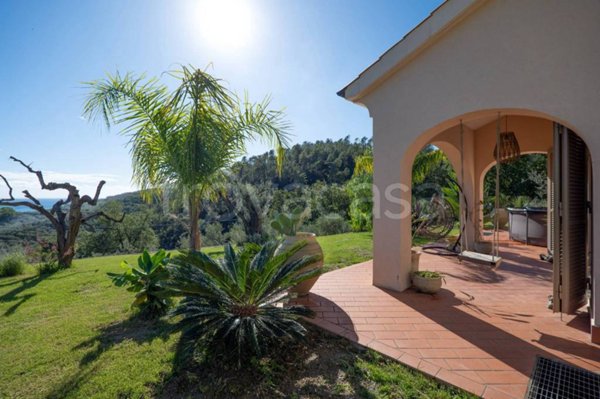 casa indipendente in vendita a Pietra Ligure