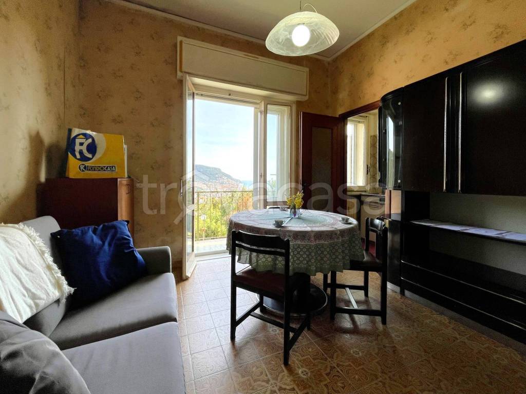 appartamento in vendita a Pietra Ligure