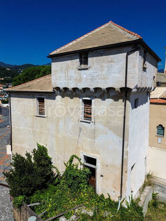 casa indipendente in vendita a Pietra Ligure