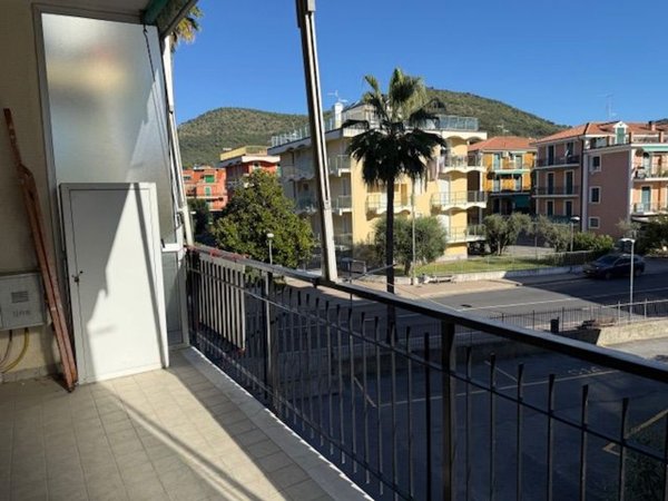 appartamento in vendita a Pietra Ligure