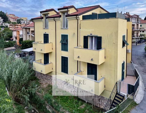 appartamento in vendita a Pietra Ligure