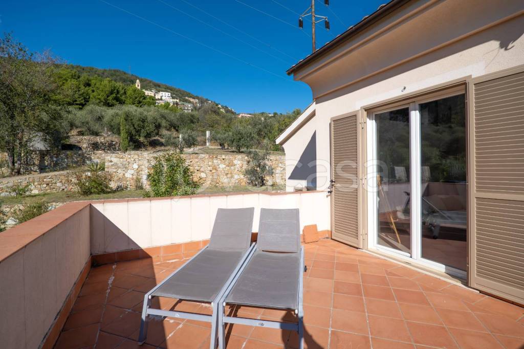 casa indipendente in vendita a Pietra Ligure in zona Ranzi