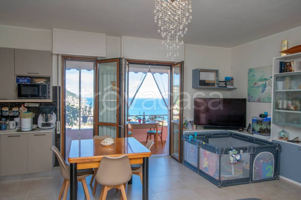 appartamento in vendita a Pietra Ligure