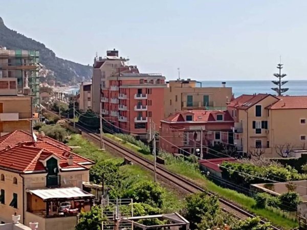appartamento in vendita a Pietra Ligure