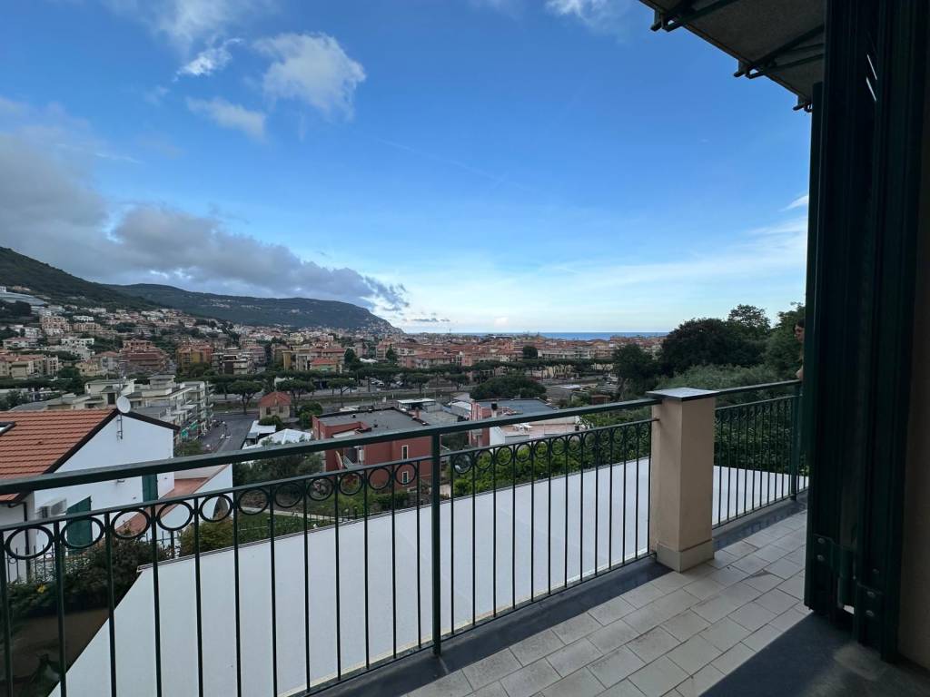 appartamento in vendita a Pietra Ligure