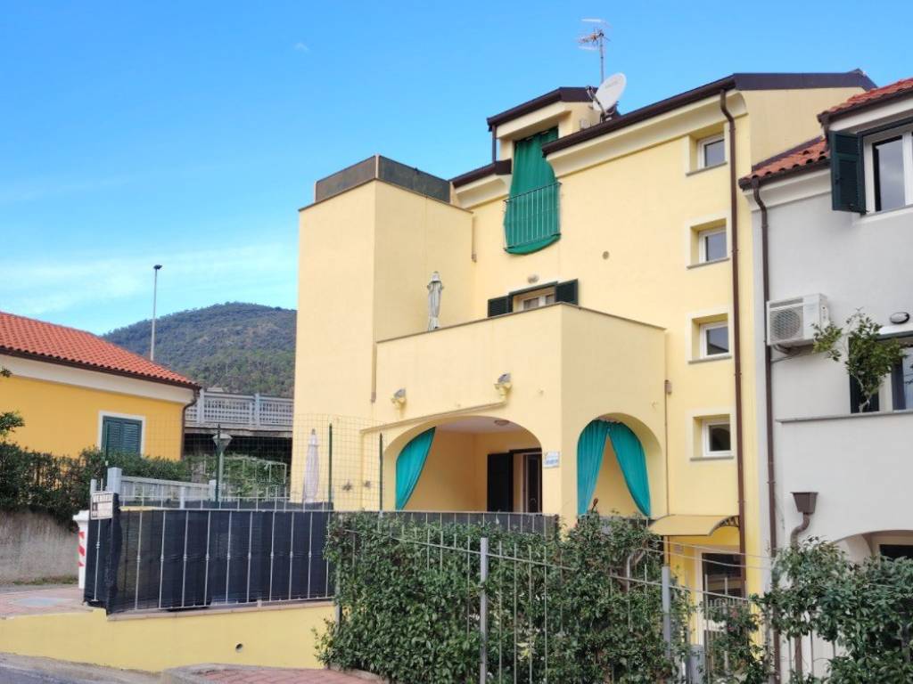appartamento in vendita a Pietra Ligure