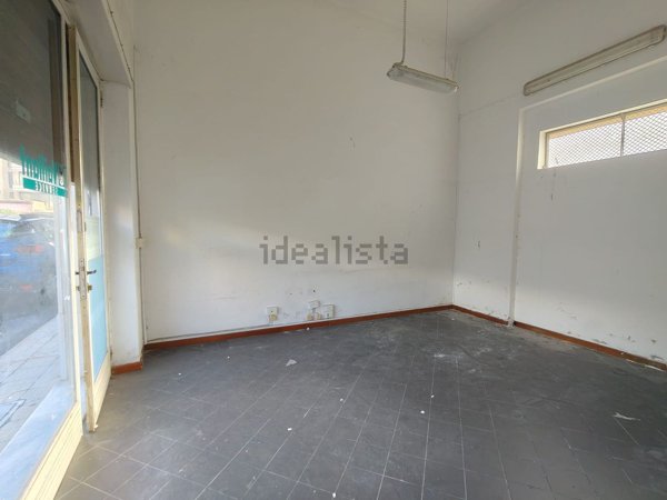 negozio in vendita a Pietra Ligure