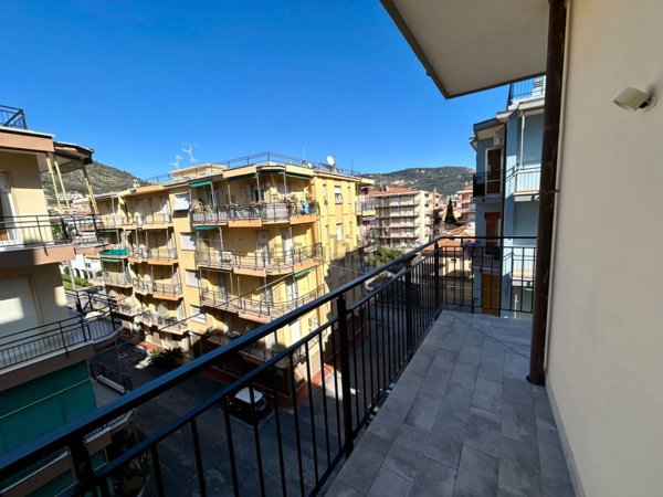 appartamento in vendita a Pietra Ligure