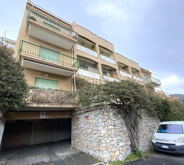 appartamento in vendita a Pietra Ligure