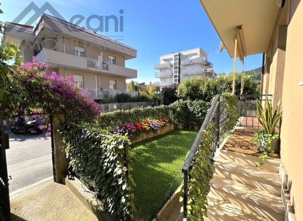 appartamento in vendita a Pietra Ligure