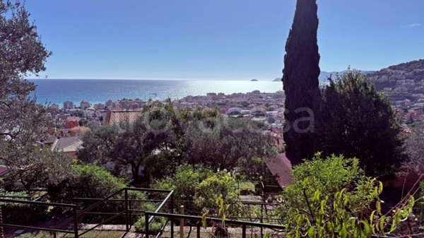 appartamento in vendita a Pietra Ligure