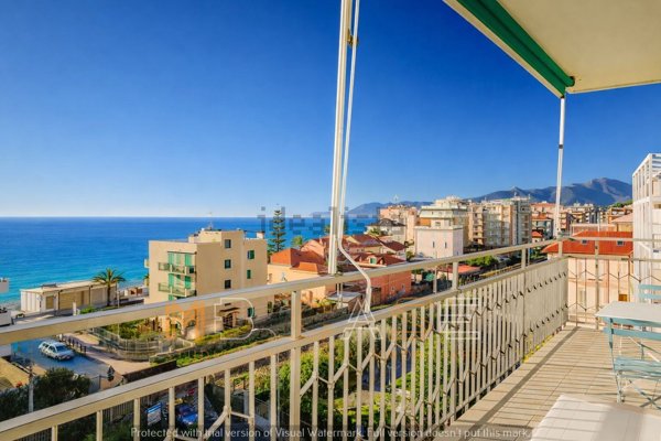 appartamento in vendita a Pietra Ligure