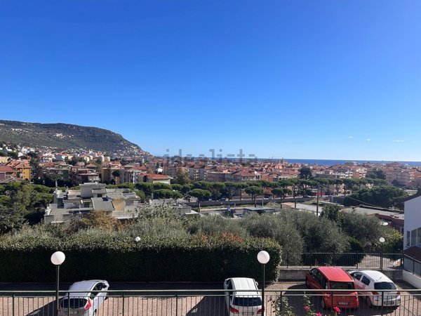 casa indipendente in vendita a Pietra Ligure