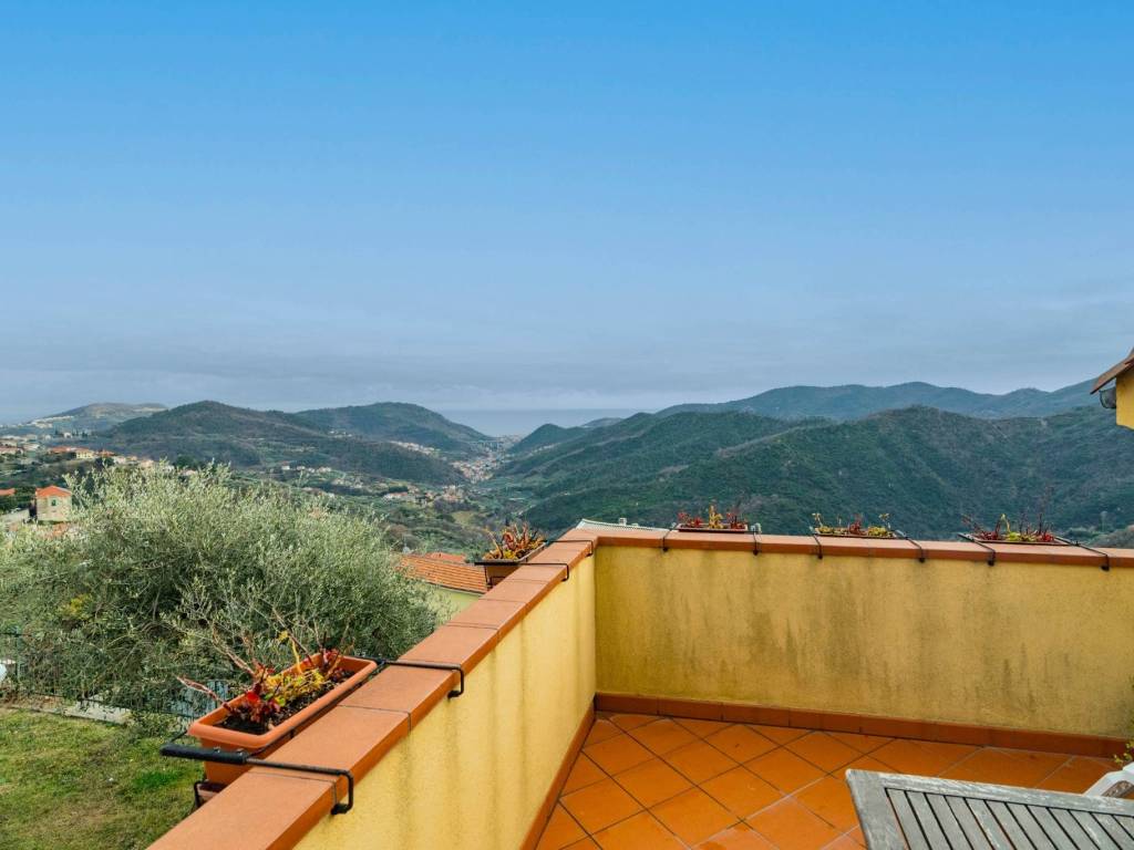 appartamento in vendita a Pietra Ligure