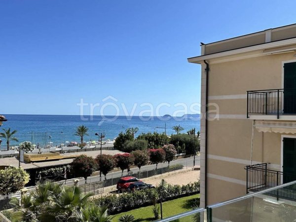 appartamento in vendita a Pietra Ligure in zona Santa Corona