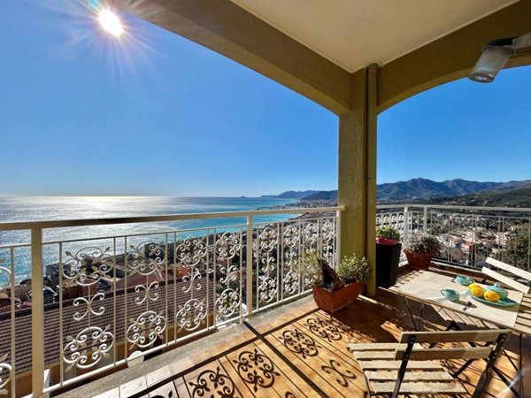 appartamento in vendita a Pietra Ligure