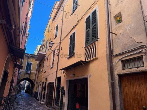 casa indipendente in vendita a Pietra Ligure
