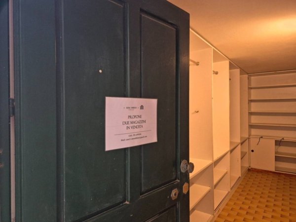 locale di sgombero in vendita a Pietra Ligure